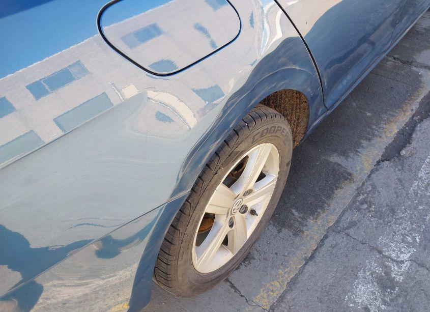 Photo 18 of 2015 Volkswagen Golf SPORTWAGEN TDI S 4-DOOR (VIN 3VWCA7AU1FM505438)