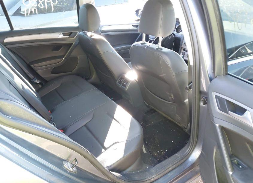 Photo 8 of 2015 Volkswagen Golf SPORTWAGEN TDI S 4-DOOR (VIN 3VWCA7AU1FM505942)