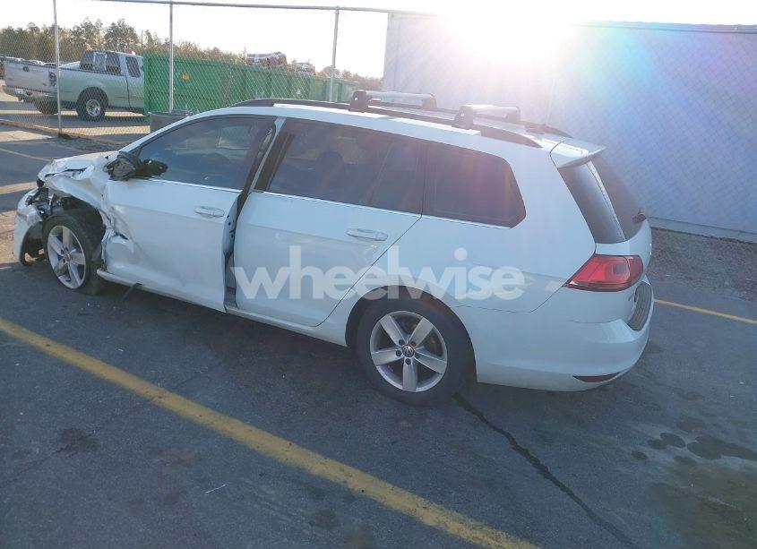 Photo 3 of 2015 Volkswagen Golf SPORTWAGEN TDI S 4-DOOR (VIN 3VWCA7AU1FM517685)