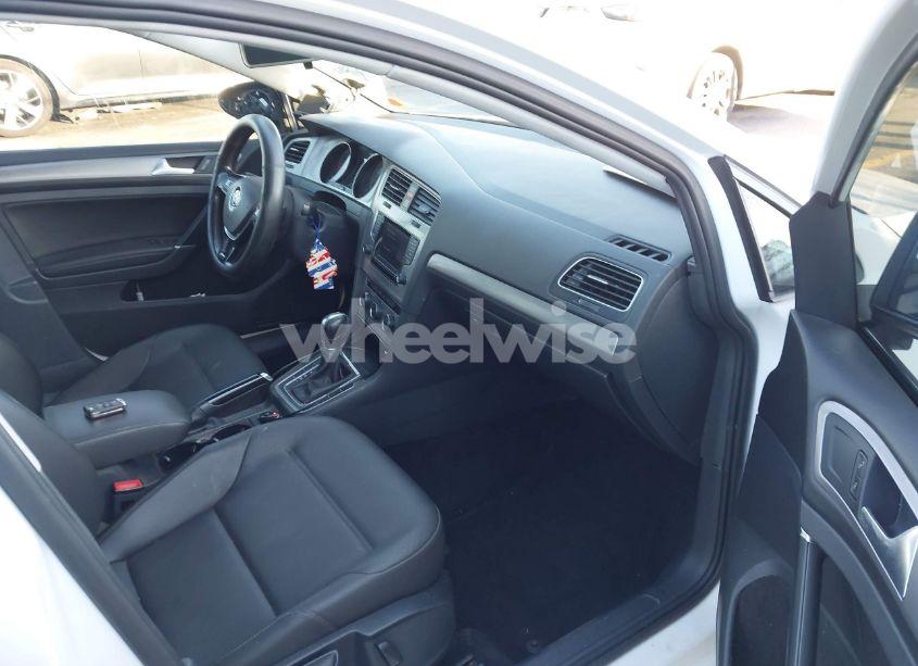 Photo 5 of 2015 Volkswagen Golf SPORTWAGEN TDI S 4-DOOR (VIN 3VWCA7AU1FM517685)