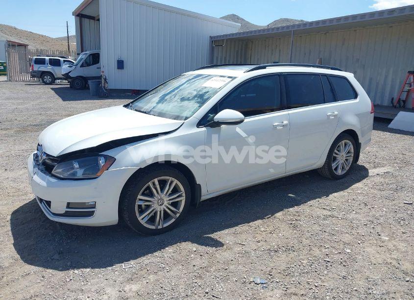 Photo 2 of 2015 Volkswagen Golf SPORTWAGEN TDI SE 4-DOOR (VIN 3VWCA7AU2FM507053)
