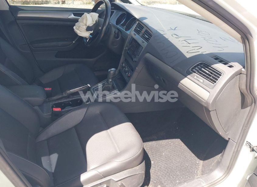 Photo 5 of 2015 Volkswagen Golf SPORTWAGEN TDI SE 4-DOOR (VIN 3VWCA7AU2FM507053)