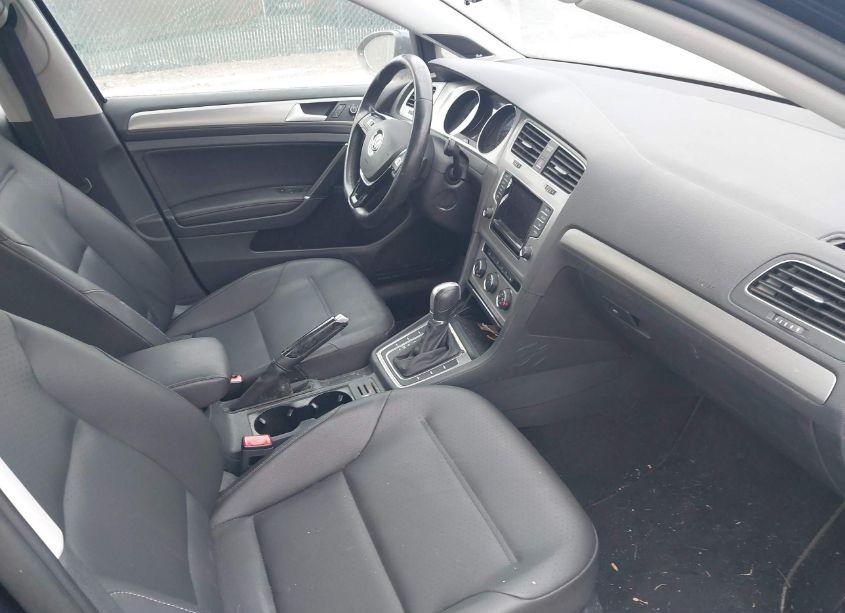 Photo 5 of 2015 Volkswagen Golf SPORTWAGEN TDI SE 4-DOOR (VIN 3VWCA7AU3FM511645)