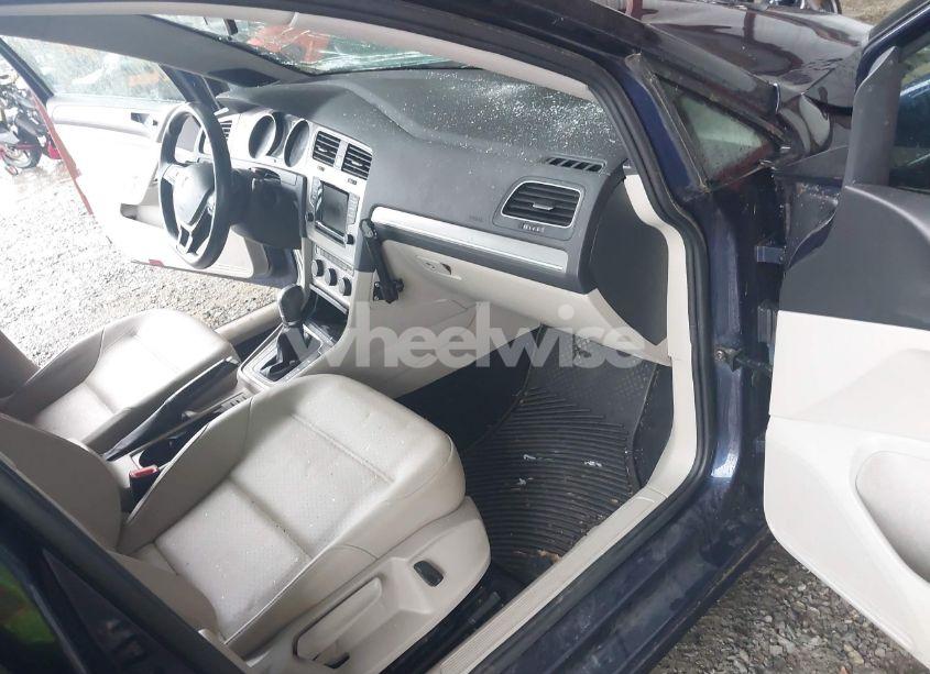 Photo 5 of 2015 Volkswagen Golf SPORTWAGEN TDI SE 4-DOOR (VIN 3VWCA7AU5FM507791)