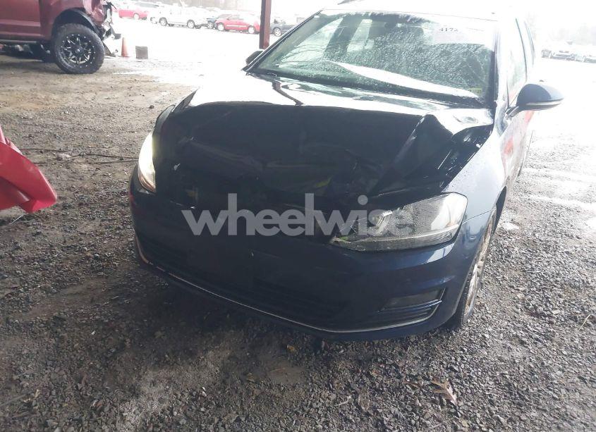 Photo 6 of 2015 Volkswagen Golf SPORTWAGEN TDI SE 4-DOOR (VIN 3VWCA7AU5FM507791)