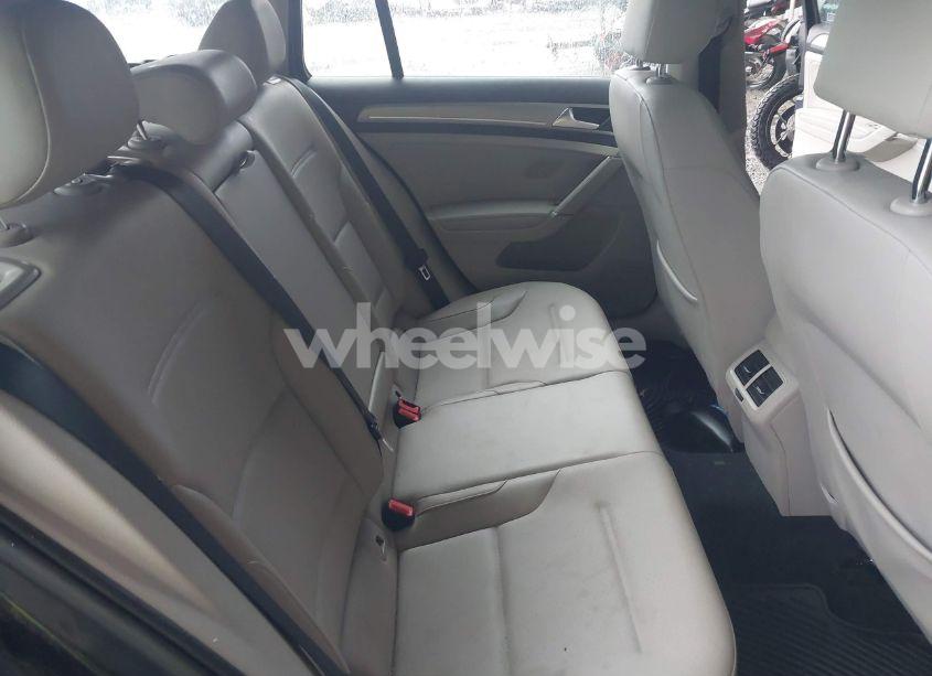 Photo 8 of 2015 Volkswagen Golf SPORTWAGEN TDI SE 4-DOOR (VIN 3VWCA7AU5FM507791)