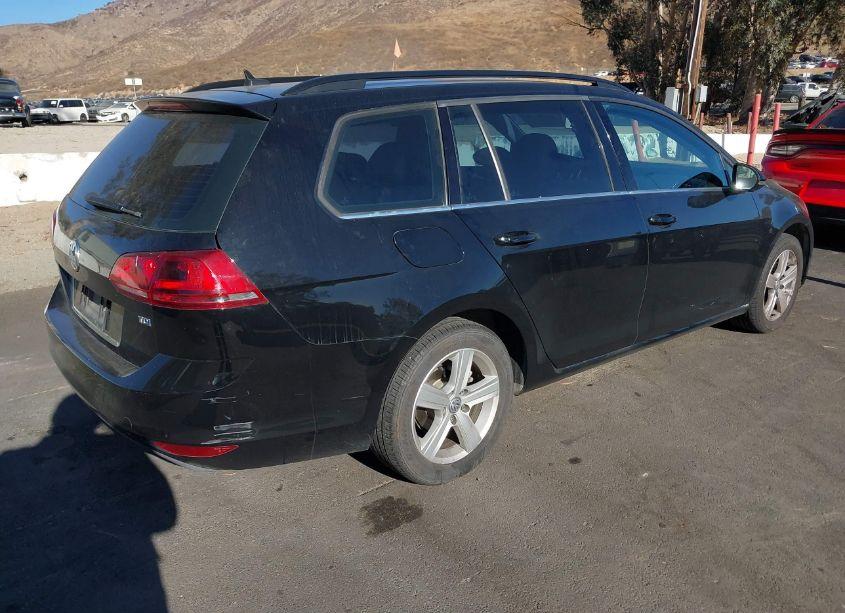 Photo 4 of 2015 Volkswagen Golf SPORTWAGEN TDI S 4-DOOR (VIN 3VWCA7AU5FM518130)
