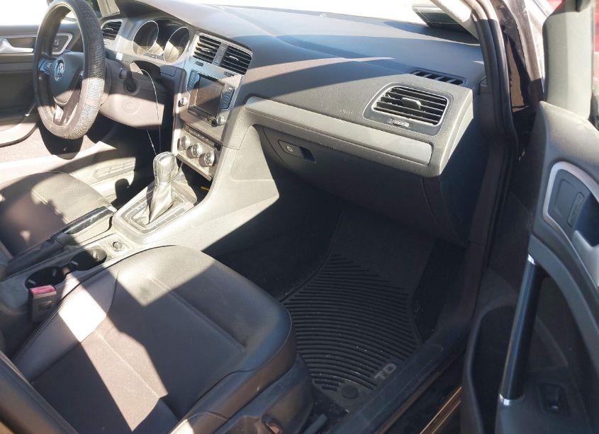 Photo 5 of 2015 Volkswagen Golf SPORTWAGEN TDI S 4-DOOR (VIN 3VWCA7AU5FM518130)