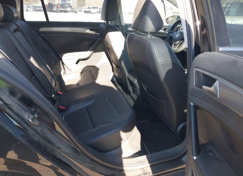 Photo 8 of 2015 Volkswagen Golf SPORTWAGEN TDI S 4-DOOR (VIN 3VWCA7AU5FM518130)