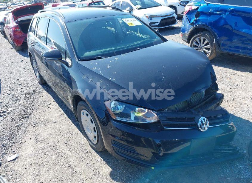 2015 Volkswagen Golf SPORTWAGEN TDI S 4-DOOR (VIN 3VWCA7AUXFM504921) main photo