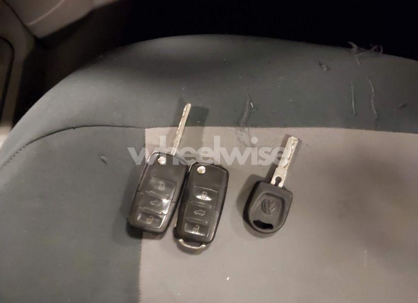 Photo 11 of 2002 Volkswagen New BEETLE GLS (VIN 3VWCB21C32M461251)