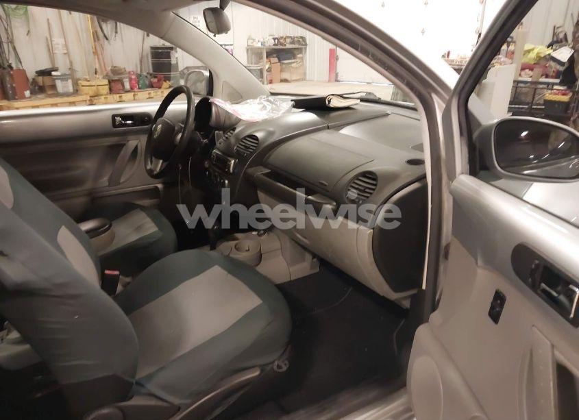 Photo 5 of 2002 Volkswagen New BEETLE GLS (VIN 3VWCB21C32M461251)