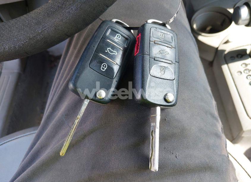 Photo 11 of 2002 Volkswagen New BEETLE GLS (VIN 3VWCB21C52M446668)