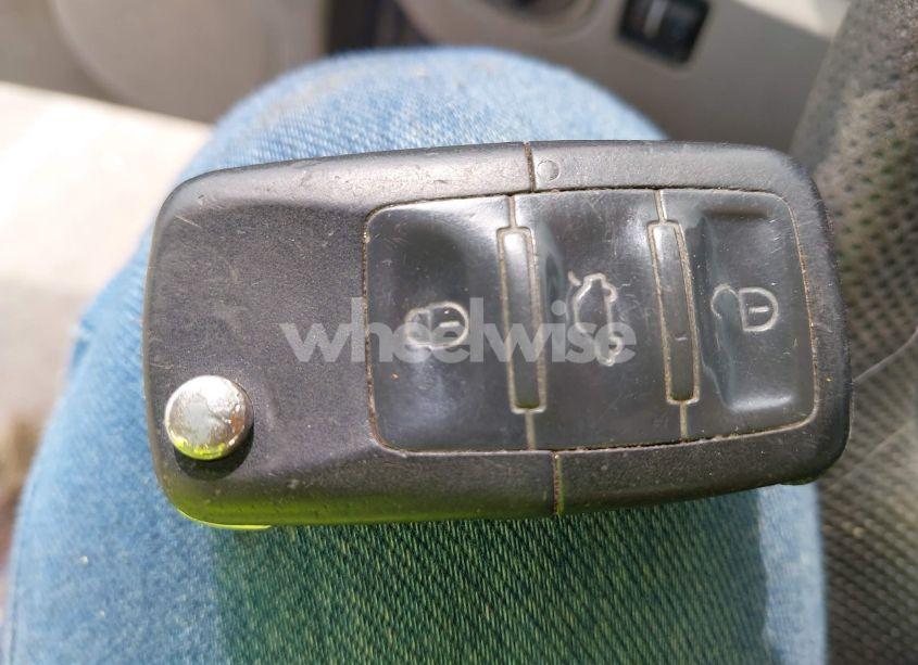 Photo 11 of 2001 Volkswagen New BEETLE GLS (VIN 3VWCB21C81M469215)