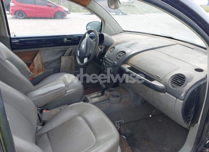 Photo 5 of 2001 Volkswagen New BEETLE GLS (VIN 3VWCB21C81M469215)