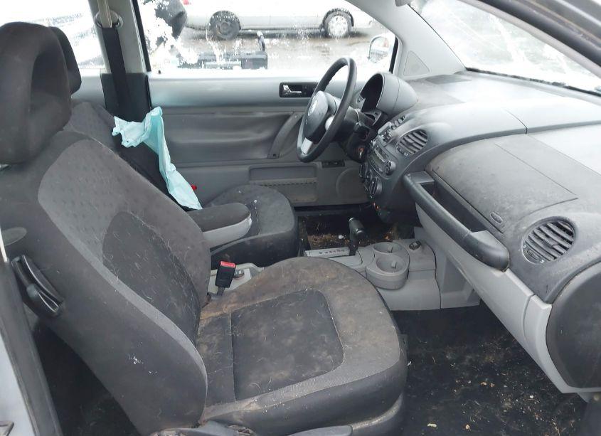 Photo 5 of 2002 Volkswagen New BEETLE GLS (VIN 3VWCB21C82M443988)
