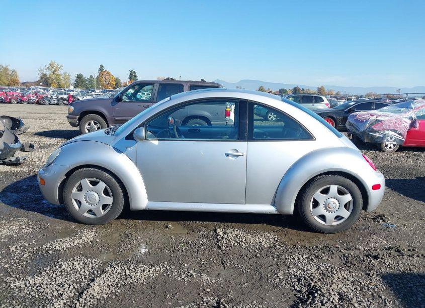Photo 14 of 2001 Volkswagen New BEETLE GLS (VIN 3VWCB21CX1M438371)
