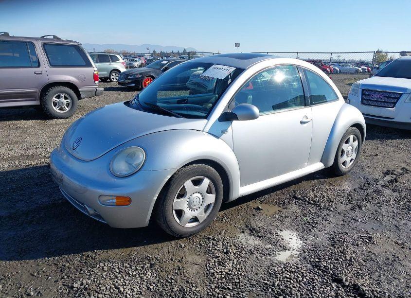 Photo 2 of 2001 Volkswagen New BEETLE GLS (VIN 3VWCB21CX1M438371)