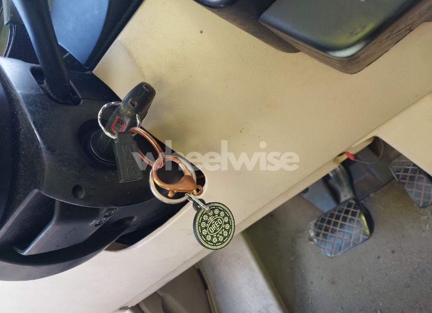 Photo 11 of 2002 Volkswagen New BEETLE GLS (VIN 3VWCB21CX2M432877)