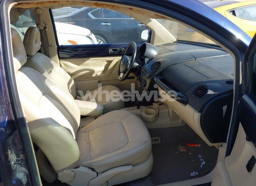 Photo 5 of 2002 Volkswagen New BEETLE GLS (VIN 3VWCB21CX2M432877)