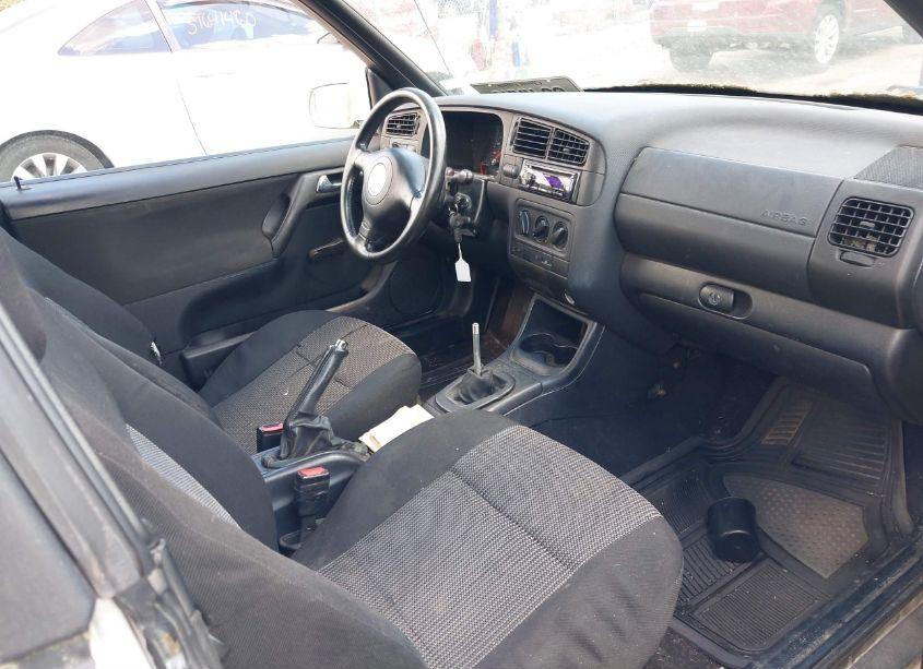 Photo 5 of 1999 Volkswagen Cabrio GL (VIN 3VWCB61E5XM813861)