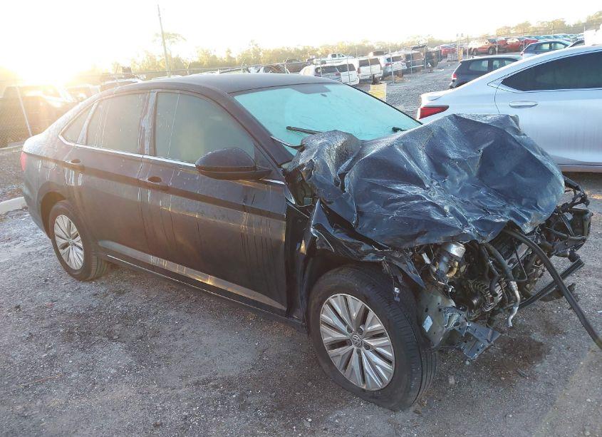 2019 Volkswagen Jetta 1.4T R-LINE/1.4T S/1.4T SE (VIN 3VWCB7BU0KM213267) main photo