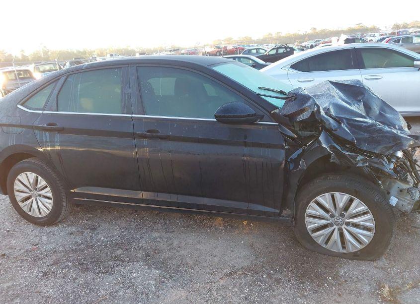 Photo 14 of 2019 Volkswagen Jetta 1.4T R-LINE/1.4T S/1.4T SE (VIN 3VWCB7BU0KM213267)