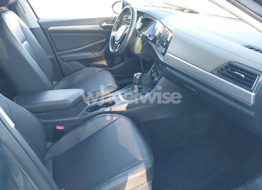 Photo 5 of 2020 Volkswagen Jetta 1.4T R-LINE/1.4T S/1.4T SE (VIN 3VWCB7BU0LM011031)