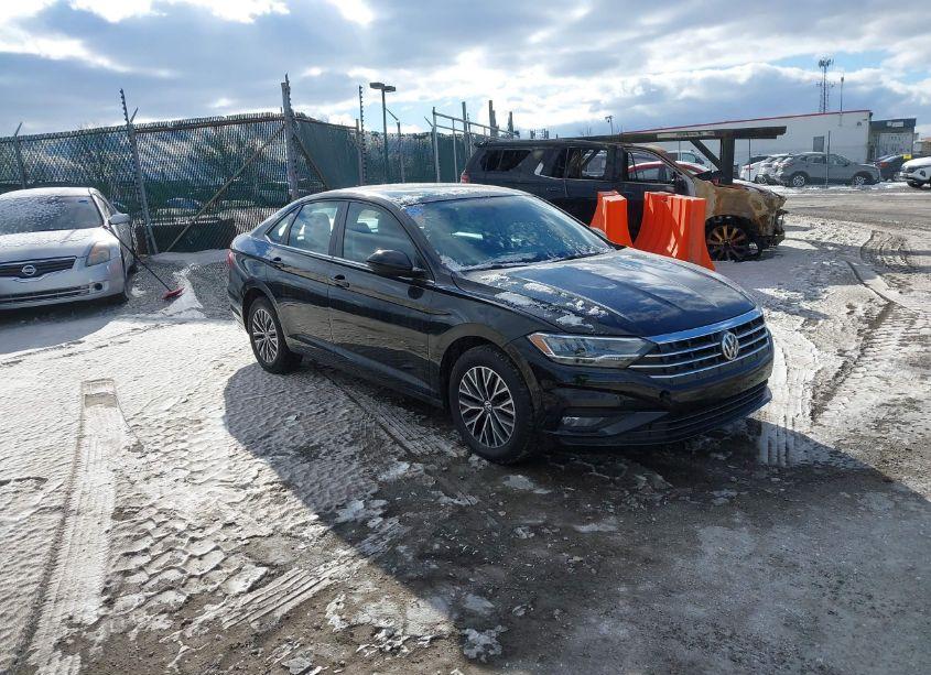 2019 Volkswagen Jetta 1.4T R-LINE/1.4T S/1.4T SE (VIN 3VWCB7BU1KM155833) main photo