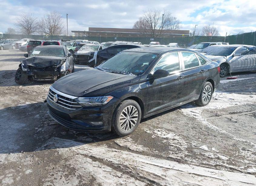 Photo 6 of 2019 Volkswagen Jetta 1.4T R-LINE/1.4T S/1.4T SE (VIN 3VWCB7BU1KM155833)