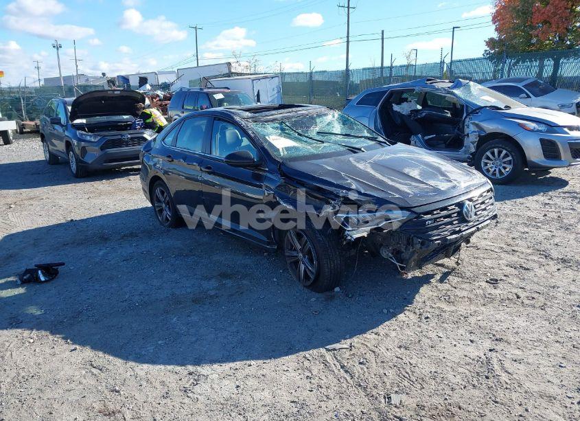 2019 Volkswagen Jetta 1.4T R-LINE/1.4T S/1.4T SE (VIN 3VWCB7BU1KM212046) main photo