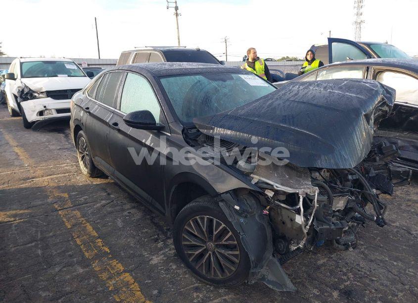 2019 Volkswagen Jetta S/SE/R-LINE (VIN 3VWCB7BU2KM246559) main photo