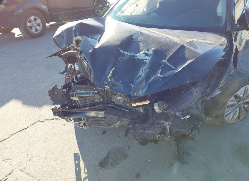 Photo 6 of 2020 Volkswagen Jetta 1.4T R-LINE/1.4T S/1.4T SE (VIN 3VWCB7BU2LM040143)