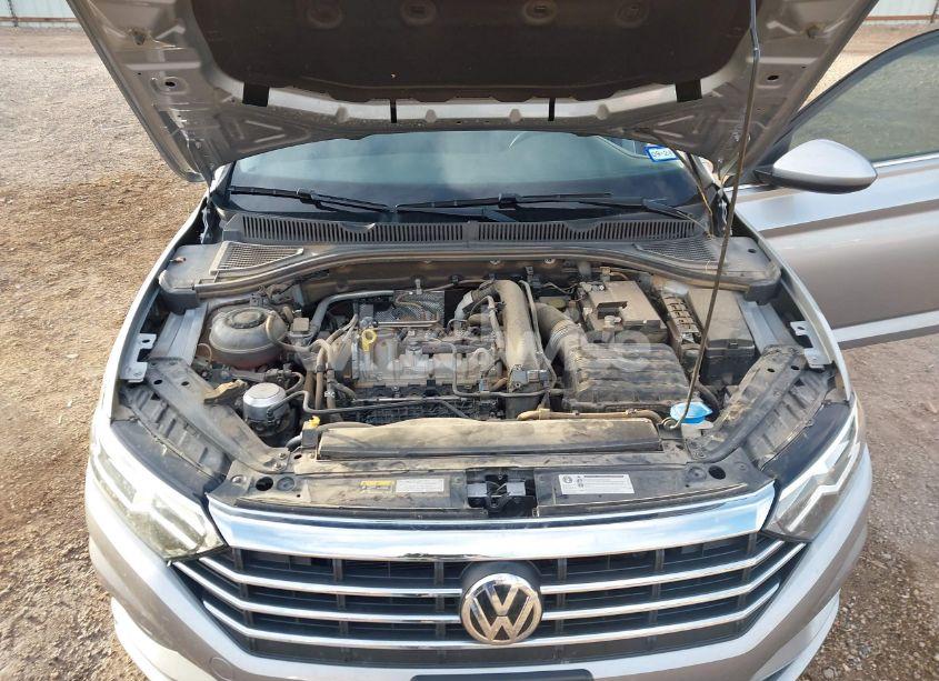 Photo 10 of 2020 Volkswagen Jetta 1.4T R-LINE/1.4T S/1.4T SE (VIN 3VWCB7BU2LM052969)
