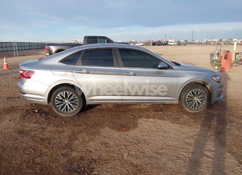 Photo 13 of 2020 Volkswagen Jetta 1.4T R-LINE/1.4T S/1.4T SE (VIN 3VWCB7BU2LM052969)