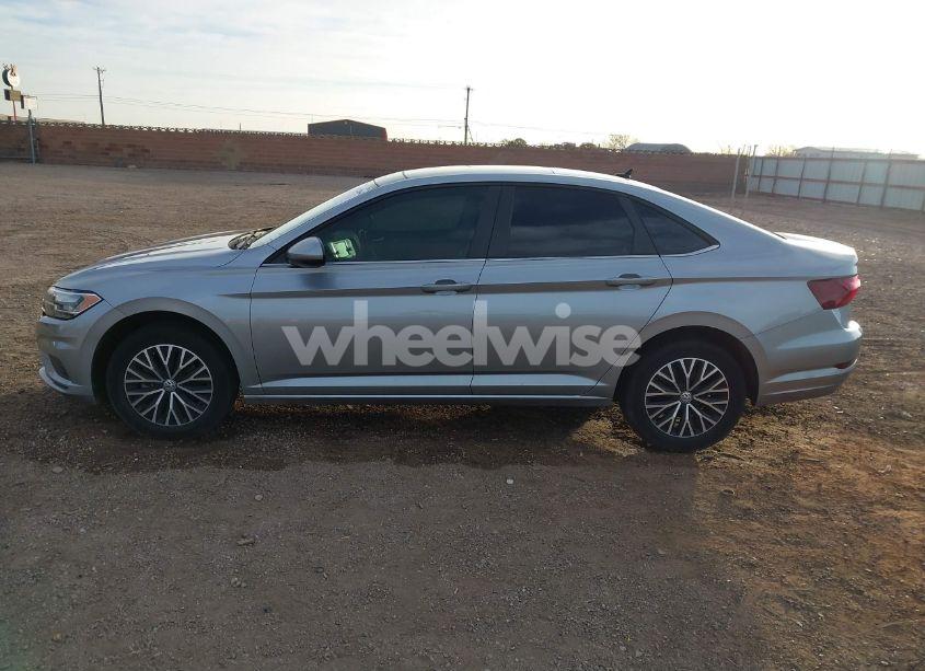 Photo 14 of 2020 Volkswagen Jetta 1.4T R-LINE/1.4T S/1.4T SE (VIN 3VWCB7BU2LM052969)