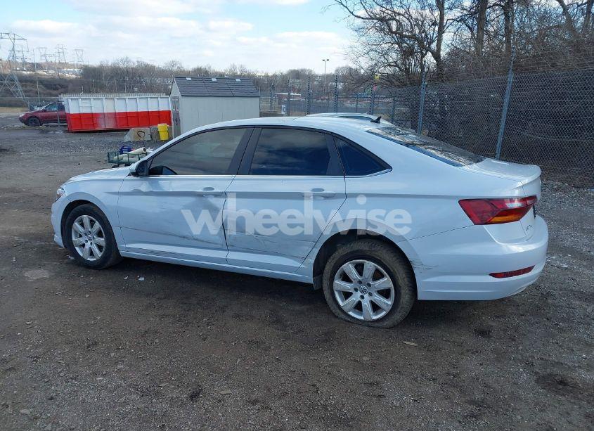 Photo 6 of 2019 Volkswagen Jetta 1.4T R-LINE/1.4T S/1.4T SE (VIN 3VWCB7BU3KM143764)