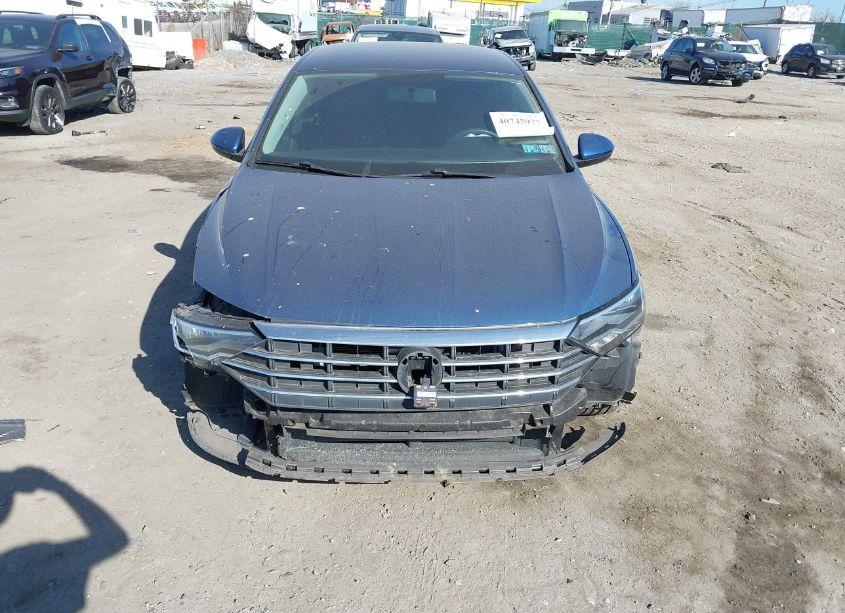 Photo 11 of 2019 Volkswagen Jetta (VIN 3VWCB7BU3KM167854)