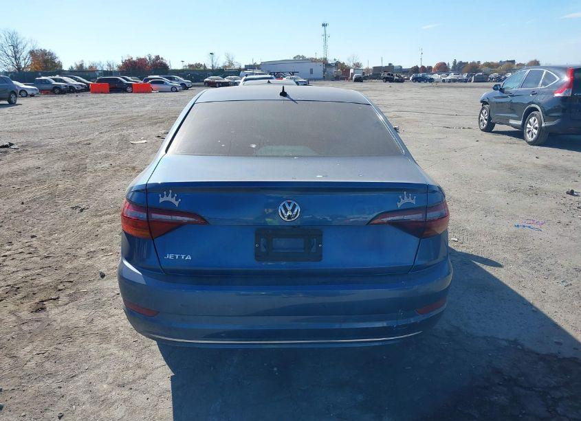 Photo 15 of 2019 Volkswagen Jetta (VIN 3VWCB7BU3KM167854)