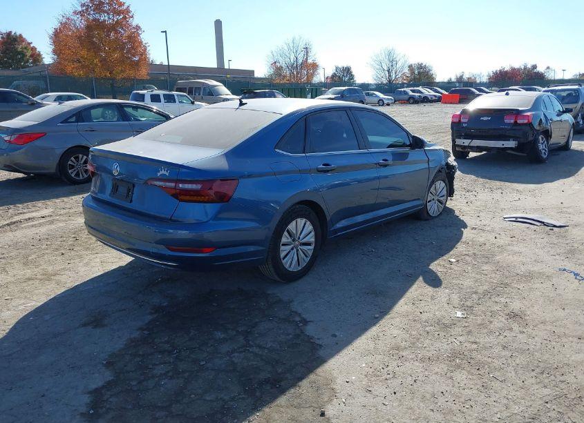 Photo 4 of 2019 Volkswagen Jetta (VIN 3VWCB7BU3KM167854)
