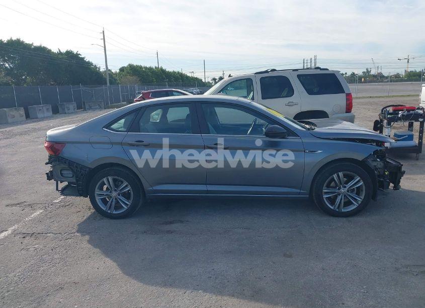 Photo 14 of 2019 Volkswagen Jetta 1.4T R-LINE/1.4T S/1.4T SE (VIN 3VWCB7BU3KM245260)