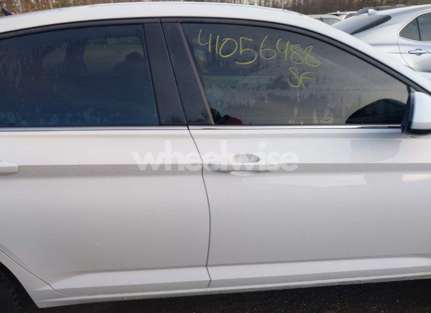 Photo 14 of 2020 Volkswagen Jetta 1.4T R-LINE/1.4T S/1.4T SE (VIN 3VWCB7BU3LM002727)