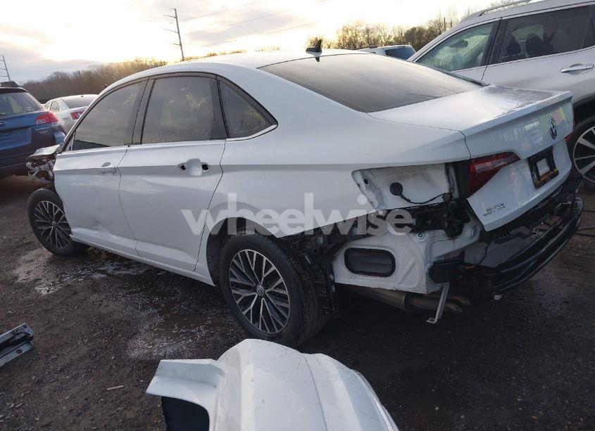 Photo 3 of 2020 Volkswagen Jetta 1.4T R-LINE/1.4T S/1.4T SE (VIN 3VWCB7BU3LM002727)