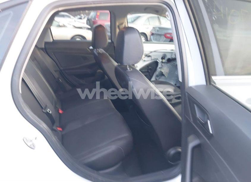 Photo 8 of 2020 Volkswagen Jetta 1.4T R-LINE/1.4T S/1.4T SE (VIN 3VWCB7BU3LM002727)