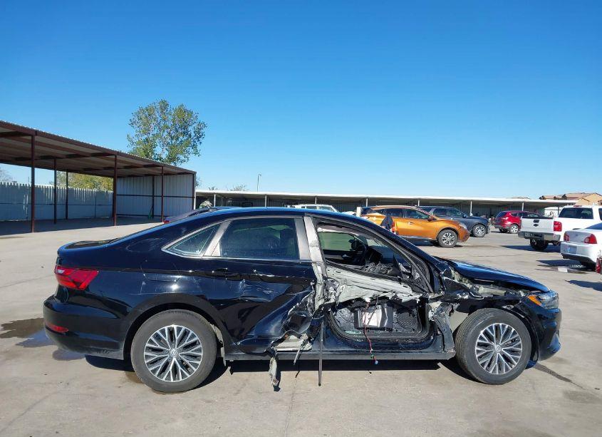 Photo 13 of 2020 Volkswagen Jetta 1.4T R-LINE/1.4T S/1.4T SE (VIN 3VWCB7BU3LM063222)