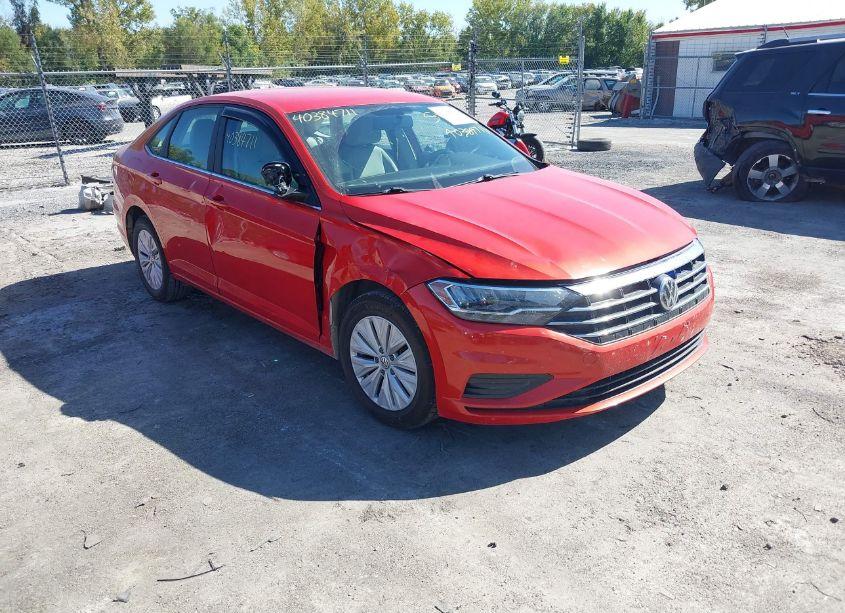 2019 Volkswagen Jetta 1.4T R-LINE/1.4T S/1.4T SE (VIN 3VWCB7BU4KM157351) main photo