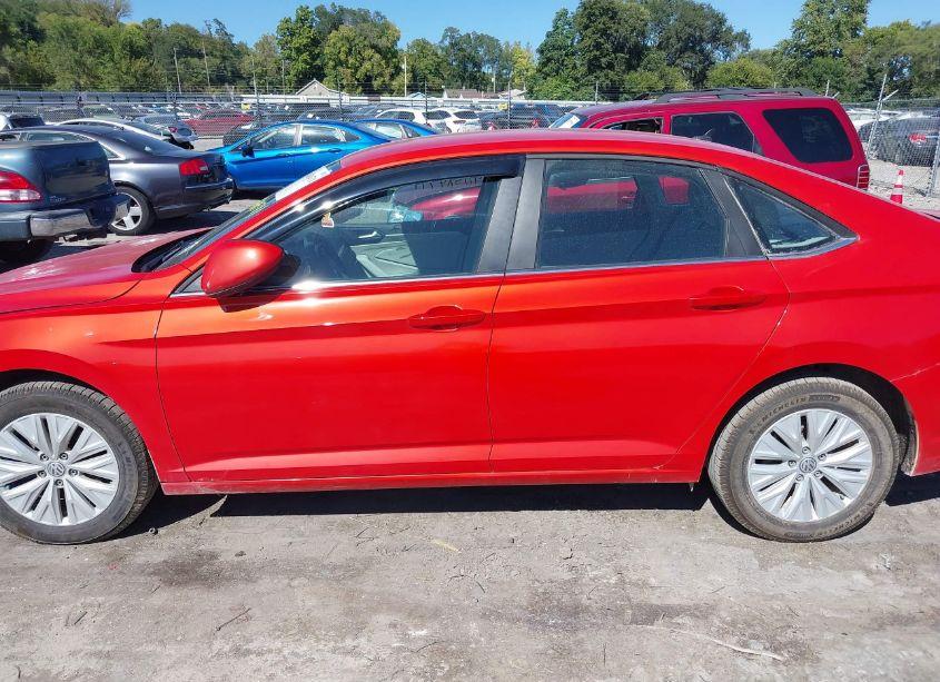 Photo 14 of 2019 Volkswagen Jetta 1.4T R-LINE/1.4T S/1.4T SE (VIN 3VWCB7BU4KM157351)
