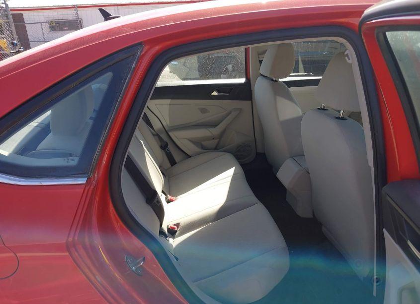 Photo 8 of 2019 Volkswagen Jetta 1.4T R-LINE/1.4T S/1.4T SE (VIN 3VWCB7BU4KM157351)