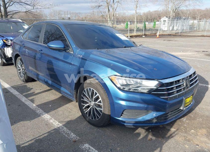 2019 Volkswagen Jetta 1.4T R-LINE/1.4T S/1.4T SE (VIN 3VWCB7BU4KM157480) main photo