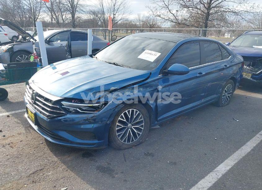 Photo 2 of 2019 Volkswagen Jetta 1.4T R-LINE/1.4T S/1.4T SE (VIN 3VWCB7BU4KM157480)